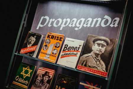 Propaganda v literatuře – protektorát a socialismus